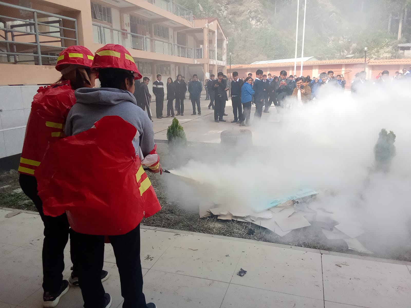 Portada Simulacro Nacional Multipeligro se Realizó con Éxito en el IESTP "Felipe Huamán Poma de Ayala"